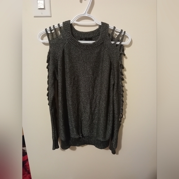 Forever 21 Women's Cut Out Cold Shoulder Metallic Gunmetal Sweater Top Size  S - Picture 2 of 6